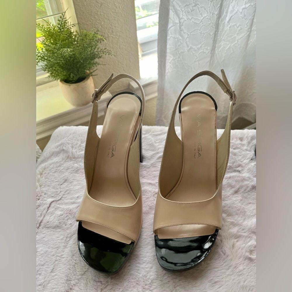 Via Spiga Sling Back Made in Italy Ladies Platform Heels. Size 7 MSRP $150 NWOB